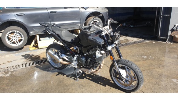 bmw f 900 xr 2019- del año 2020