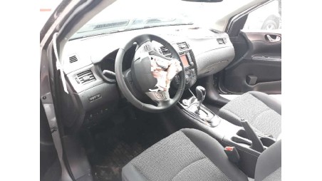 nissan pulsar (c13) 2014-2018 del año 2016