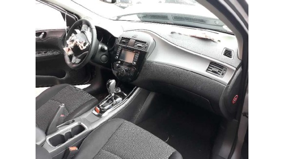 nissan pulsar (c13) 2014-2018 del año 2016