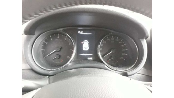 nissan pulsar (c13) 2014-2018 del año 2016