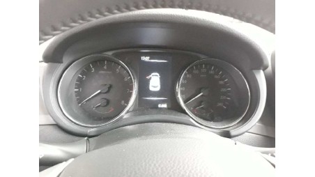 nissan pulsar (c13) 2014-2018 del año 2016