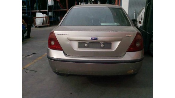 ford mondeo berlina (ge) 2000-2007 del año 2003
