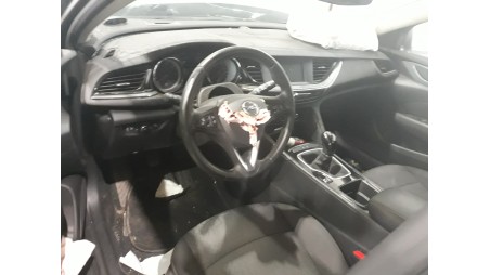 opel insignia grand sport 2017- del año 2018
