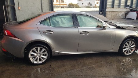 lexus is 2013- del año 2014