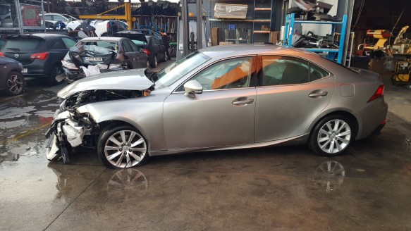 lexus is 2013- del año 2014