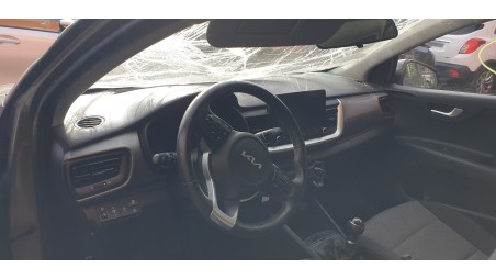 kia stonic (ybcuv) 2017- del año 2022