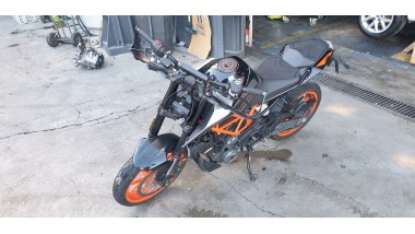 ktm 390 duke 2016- del año 2021 2