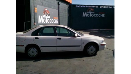 volvo s40 berlina 1995-2005 del año 2000