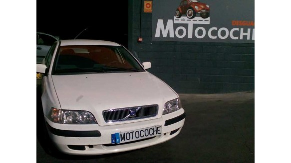 volvo s40 berlina 1995-2005 del año 2000