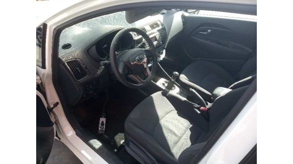 kia rio (yb) 2016- del año 2017