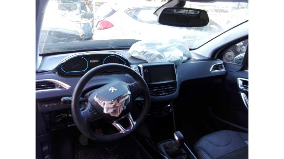 peugeot 2008 (--.2013) 2013-2019 del año 2015