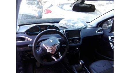 peugeot 2008 (--.2013) 2013-2019 del año 2015