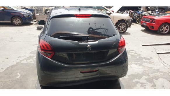 peugeot 208 2012-2019 del año 2015