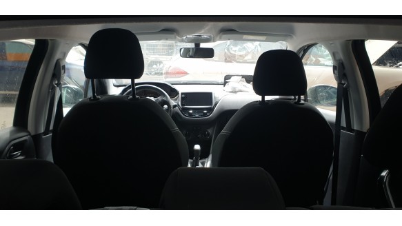 peugeot 208 2012-2019 del año 2015