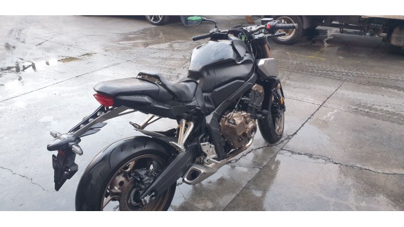 honda cb 650r 2018- del año 2021