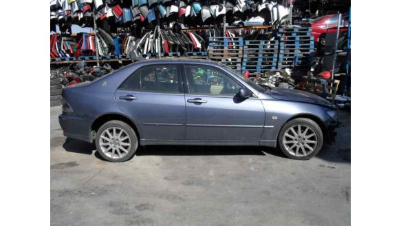 lexus is200 (gxe10) 1998-2005 del año 2004