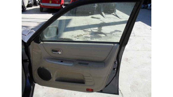 lexus is200 (gxe10) 1998-2005 del año 2004