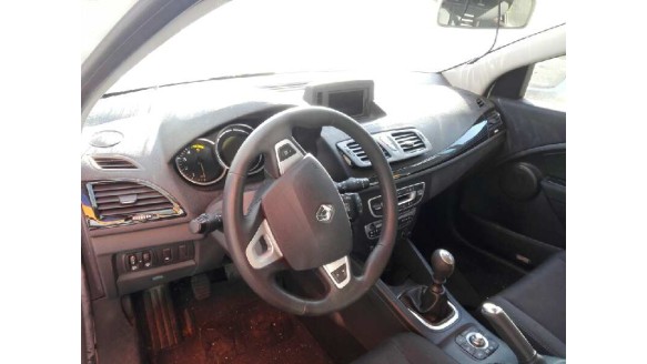 renault megane iii berlina 5 p 2008-2016 del año 2011