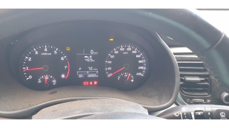 kia rio (yb) 2016- del año 2017