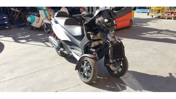 piaggio (vespa) mp3 400 hpe 2021- del año 2022