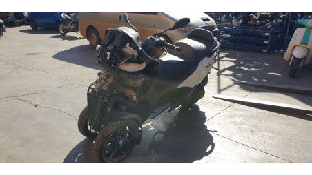 piaggio (vespa) mp3 400 hpe 2021- del año 2022