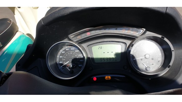 piaggio (vespa) mp3 400 hpe 2021- del año 2022