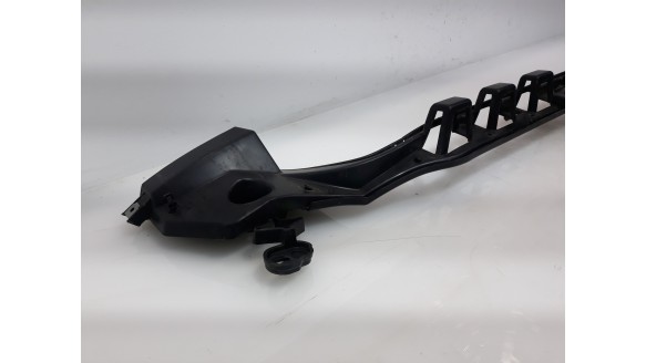 Recambio de molduras traseras para jaguar xf ii (x260) 2015- 3.0 d referencia OEM IAM GX6317E855A GX6317E855A 