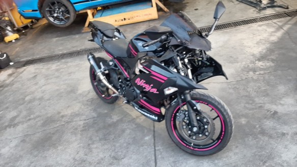 kawasaki ninja 400 2017- del año 2019