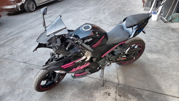 kawasaki ninja 400 2017- del año 2019