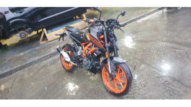 ktm 125 duke 2016- del año 2022