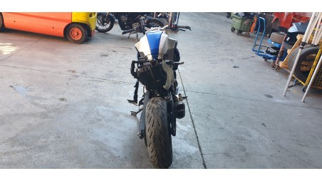 bmw f 900 r 2019- del año 2022