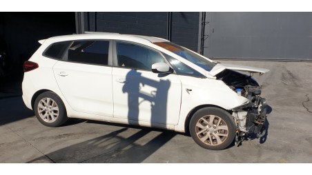 kia carens ( ) 2013- del año 2017