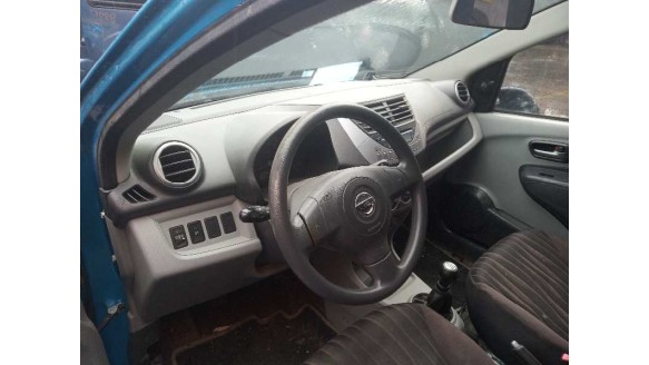 nissan pixo (uao) 2009-2013 del año 2009