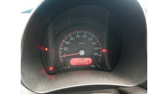 nissan pixo (uao) 2009-2013 del año 2009