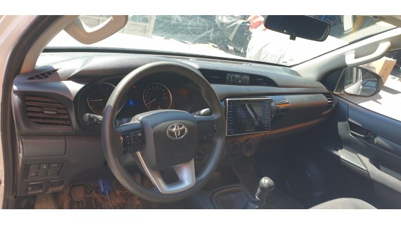 toyota hilux (kun) 2005-2016 del año 2020