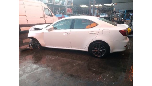 lexus is200 (ds2/is2) 2005-2013 del año 2011