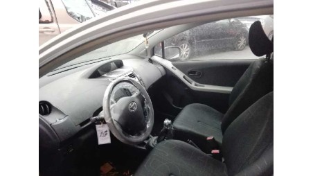 toyota yaris 2008-2011 del año 2009
