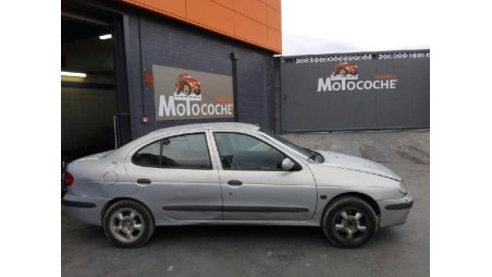 renault megane i classic (la0) 1996-2001 del año 2000