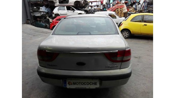 renault megane i classic (la0) 1996-2001 del año 2000