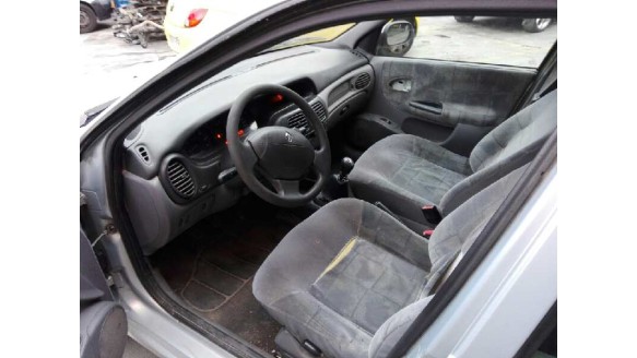 renault megane i classic (la0) 1996-2001 del año 2000