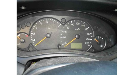 ford focus berlina (cak) 1998-2004 del año 2000