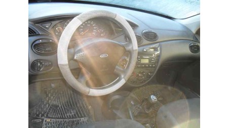 ford focus berlina (cak) 1998-2004 del año 2000