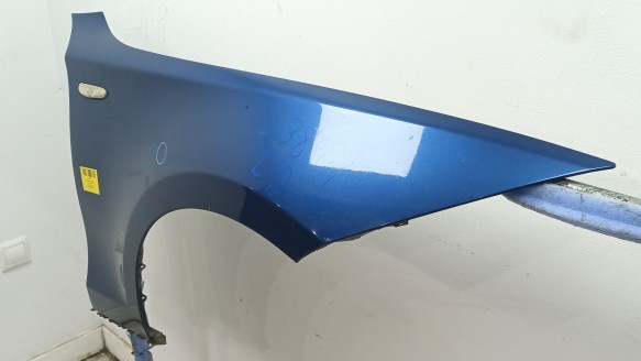 Recambio de aleta delantera derecha para bmw 1 (e87) 2003-2013 116 i referencia OEM IAM 41357133228  41357133228