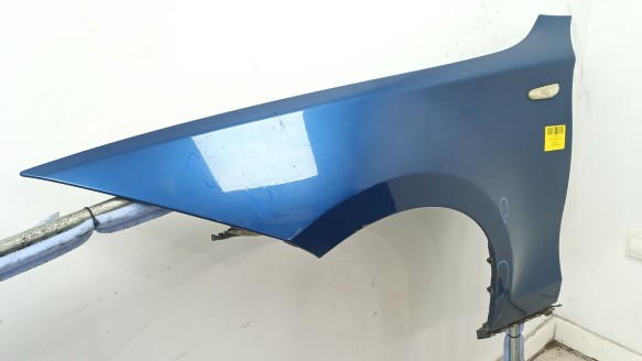 Recambio de aleta delantera izquierda para bmw 1 (e87) 2003-2013 116 i referencia OEM IAM 41357133227  41357133227