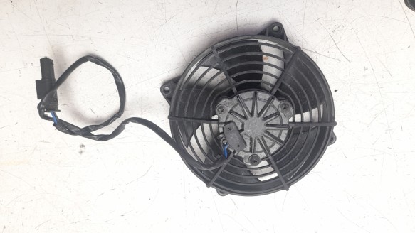 Recambio de electroventilador para bmw c - c 400 x referencia OEM IAM 17428552529  