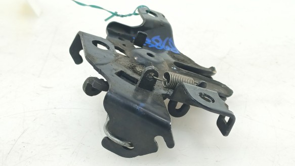 Recambio de cerradura capot para toyota prius (_w3_) 2008- 1.8 hybrid (zvw3_) referencia OEM IAM 5351047102 5351047102 