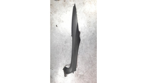 Recambio de moldura para piaggio (vespa) mp3 400 hpe 2021- referencia OEM IAM 1B005500  