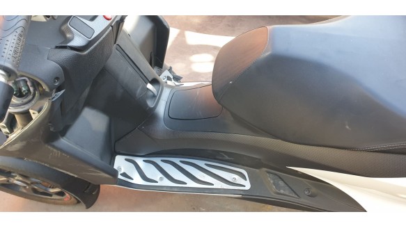 Recambio de deposito combustible para piaggio (vespa) mp3 400 hpe 2021- referencia OEM IAM 1B005486  