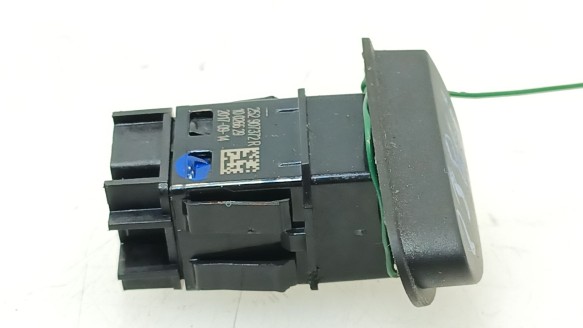 Recambio de warning para renault clio iv (bh_) 2012- 0.9 tce 90 referencia OEM IAM 252907372R 252907372R 