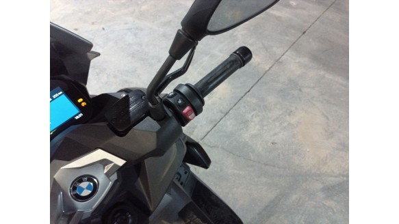 Recambio de piña luces derecha para bmw c - c 400 x referencia OEM IAM 61318394246  